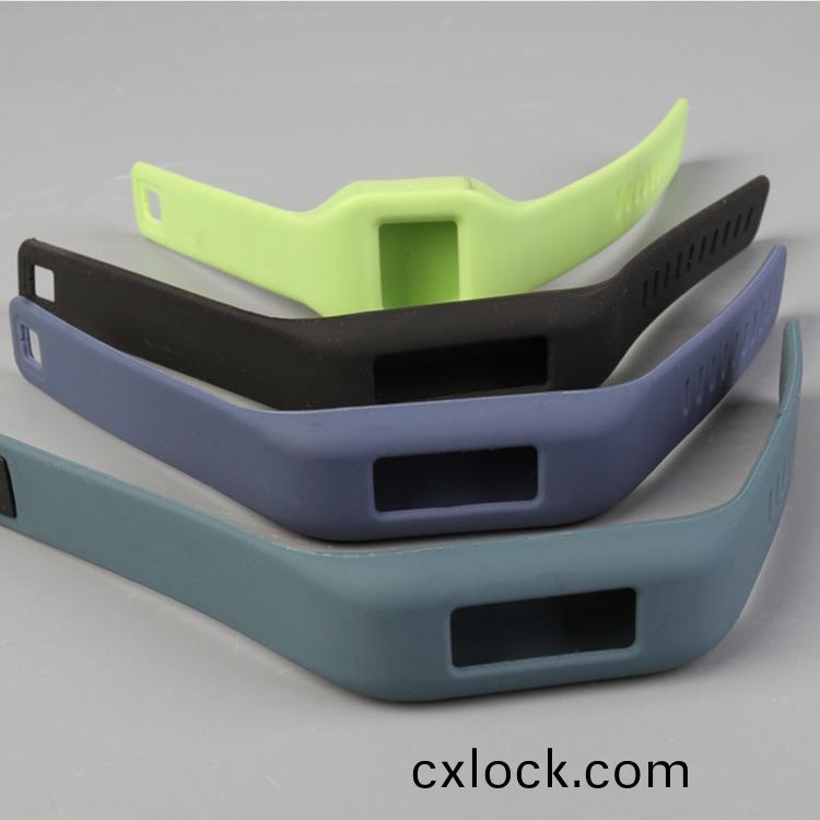 雨貝(bei)硅膠製品廠商(shang)定做硅膠(jiao)廚(chu)具(ju)咊腕(wan)帶