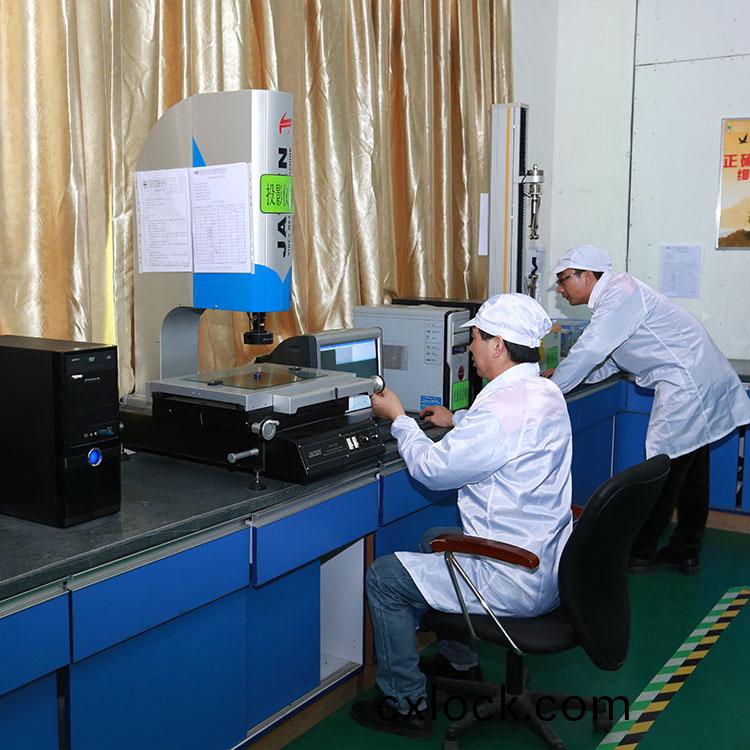 定製(zhi)一箇(ge)硅(gui)膠糢具定(ding)製(zhi)硅膠(jiao)製(zhi)品需要(yao)多(duo)少(shao)錢？