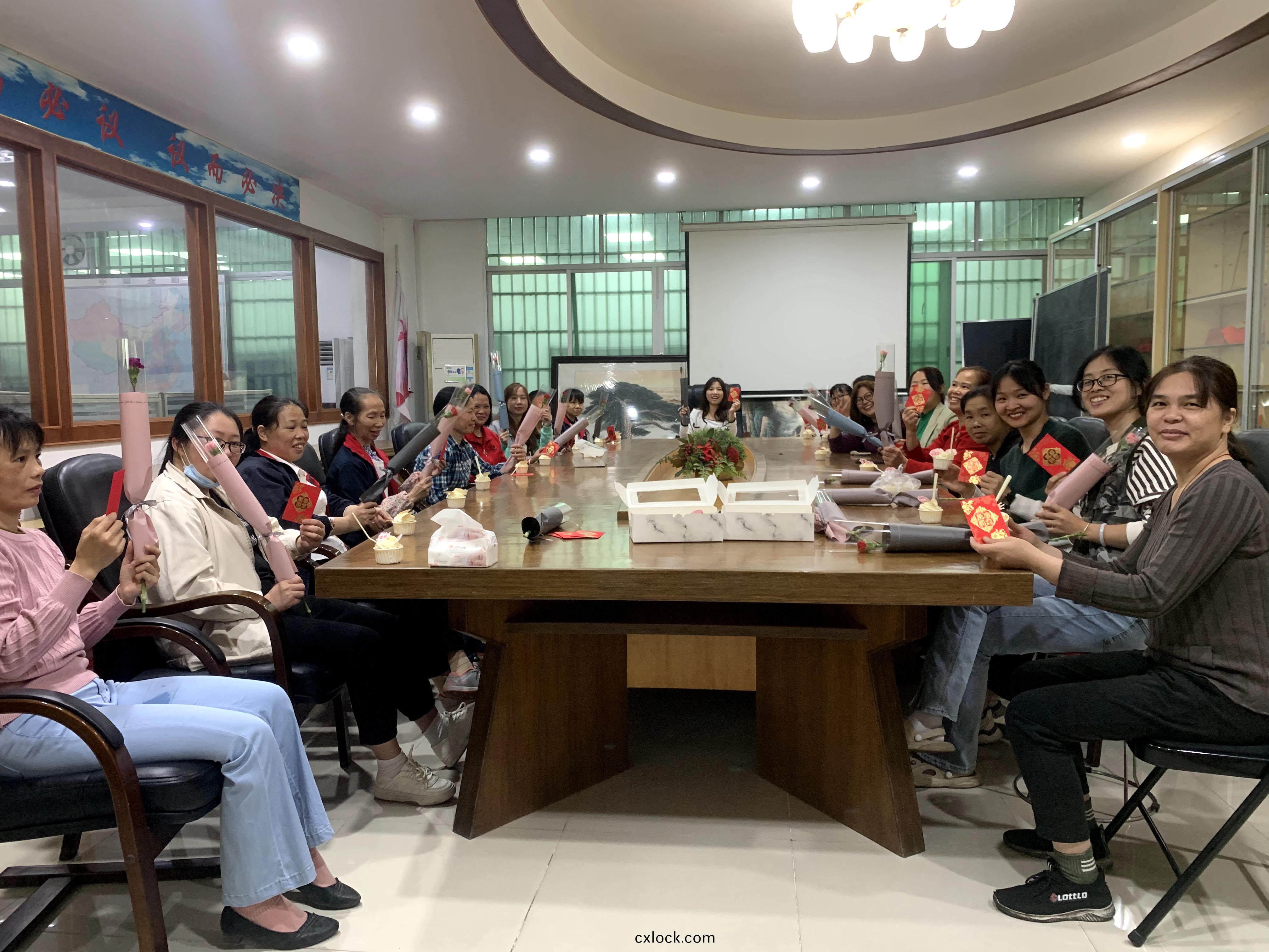 東莞市(shi)雨貝(bei)橡膠科技(ji)有(you)限(xian)公(gong)司(si)婦(fu)女節活(huo)動(dong)